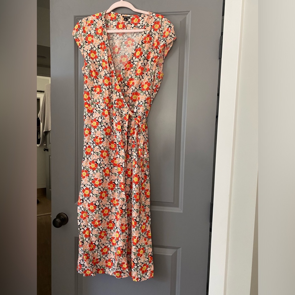 Floral j crew wrap dress!